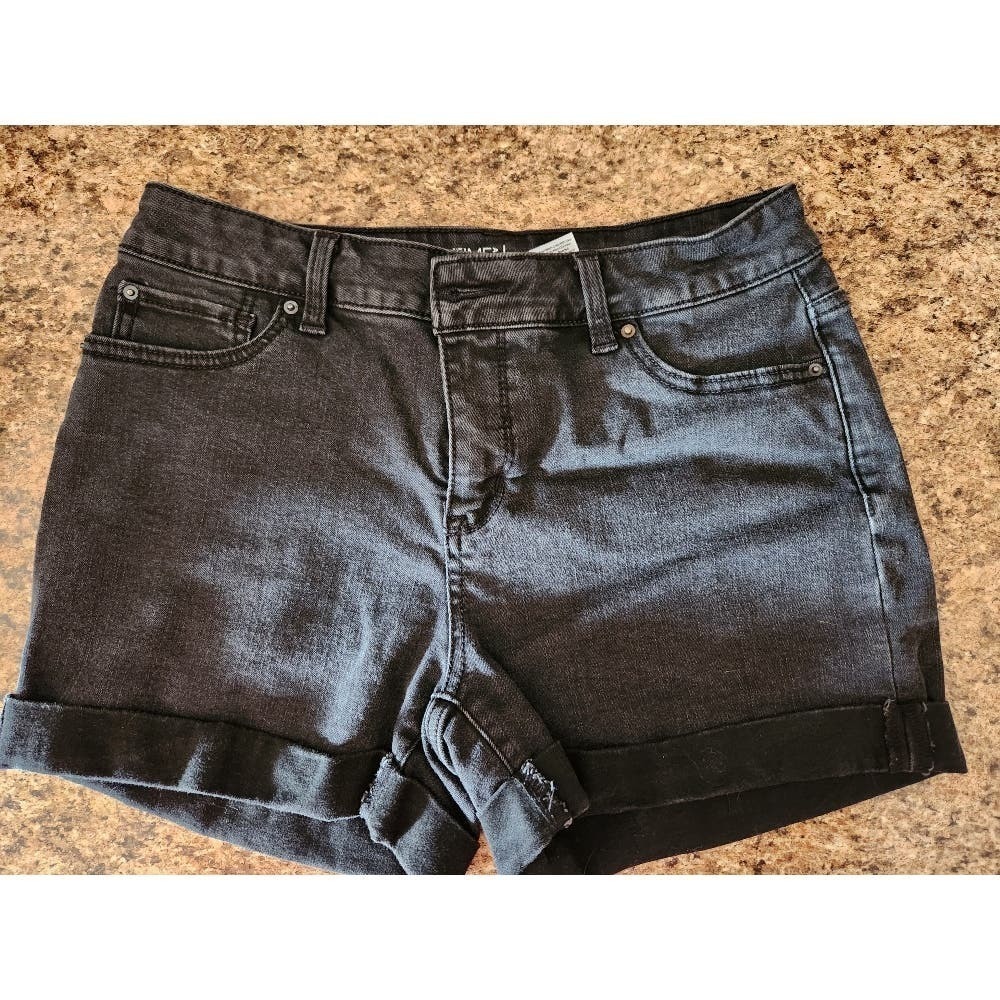 Time and True Black Shorts Size 10
